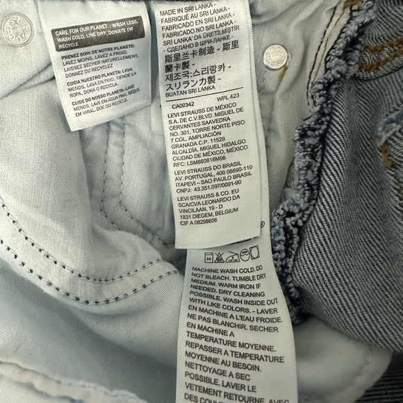 *NWT* Levi’s Wedgie Straight Jeans Size 29 - Picture 9 of 10